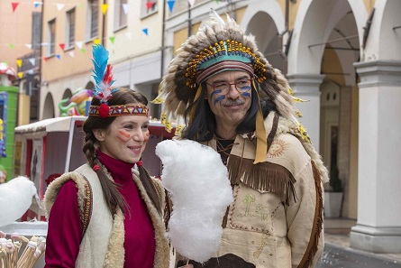 “Mio fratello rincorre i dinosauri” di Stefano Cipani